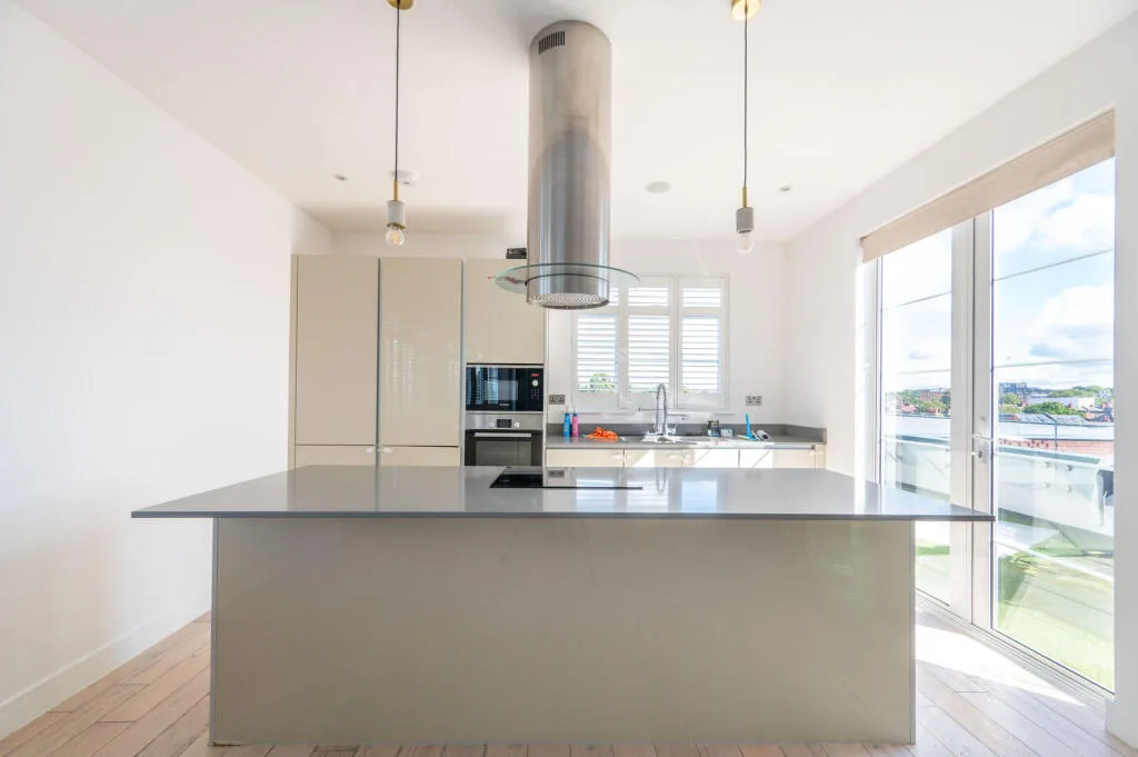 3 bedroom flat for rent