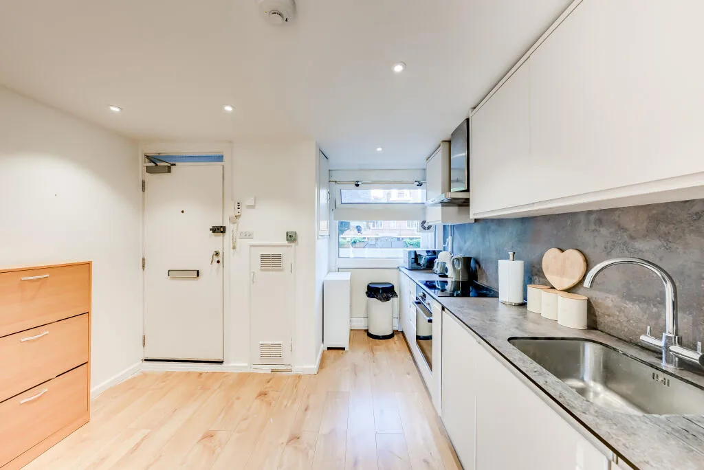 3 bedroom flat for rent