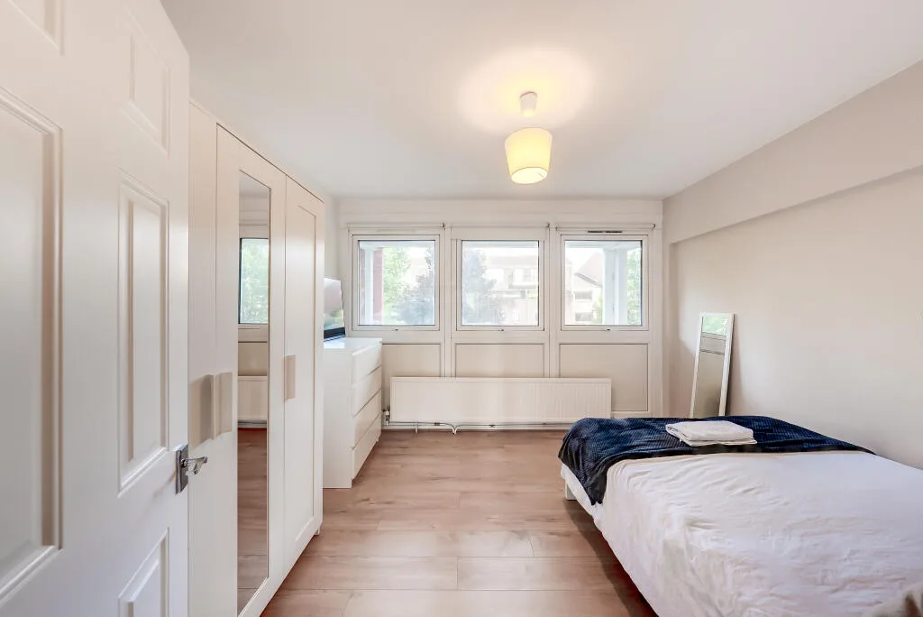 3 bedroom flat for rent