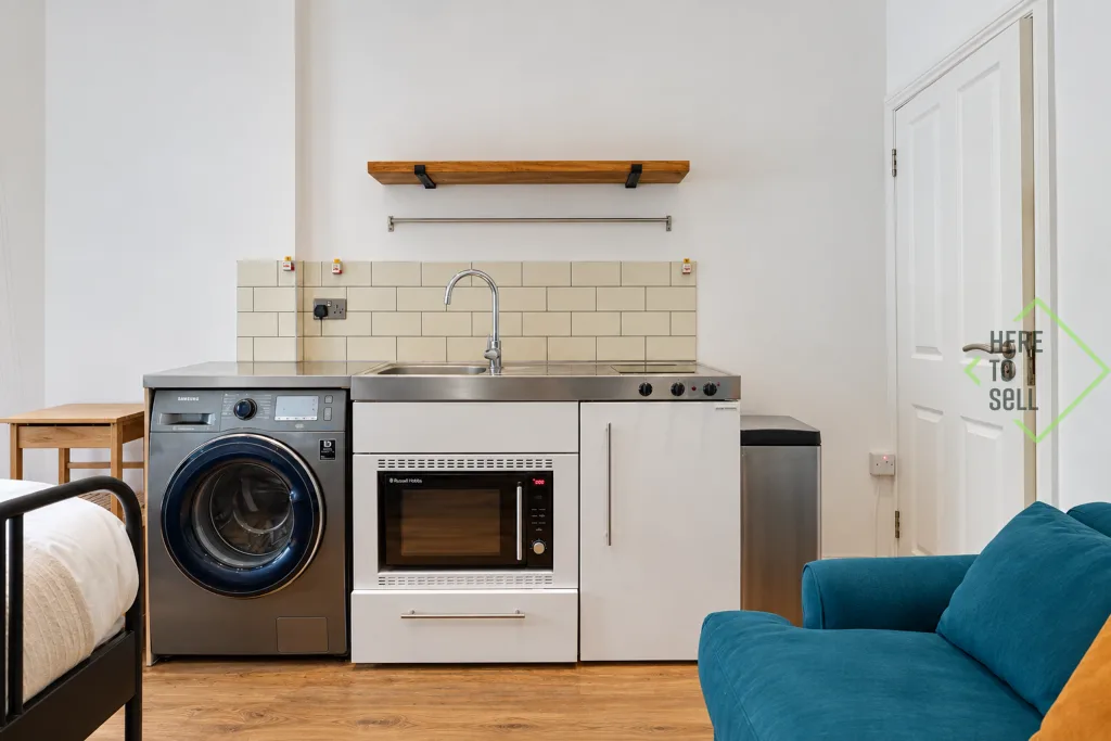 Studio flat for rent