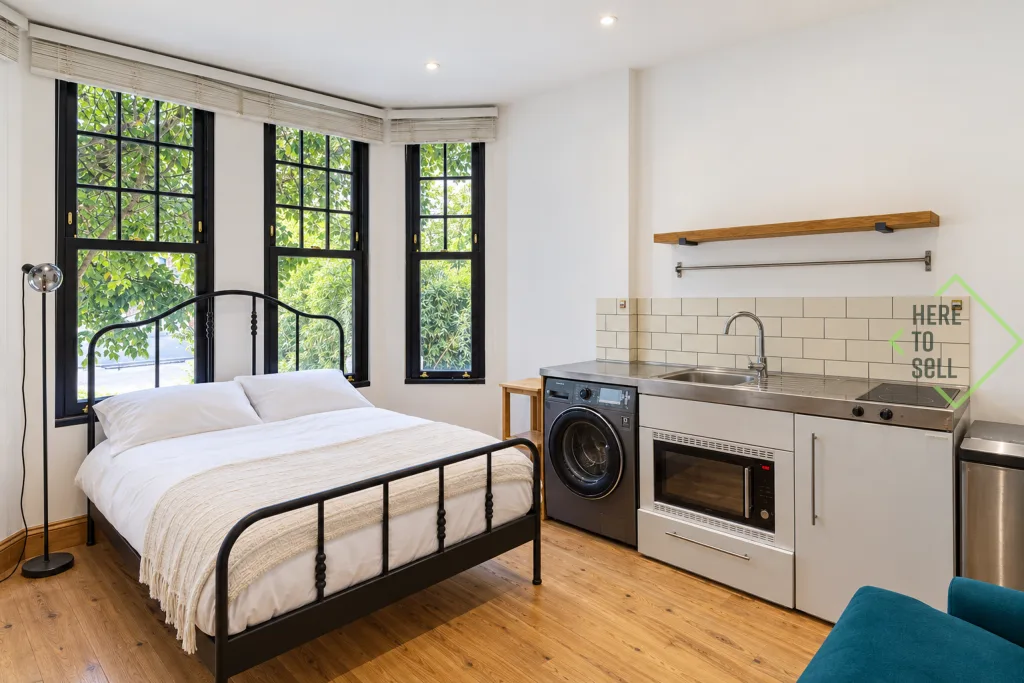 Studio flat for rent