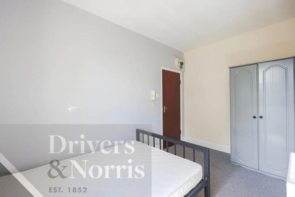 Studio apartment for rent