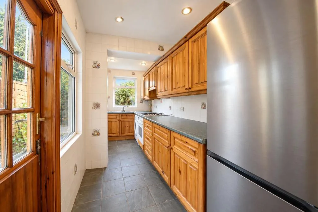 2 bedroom house for rent