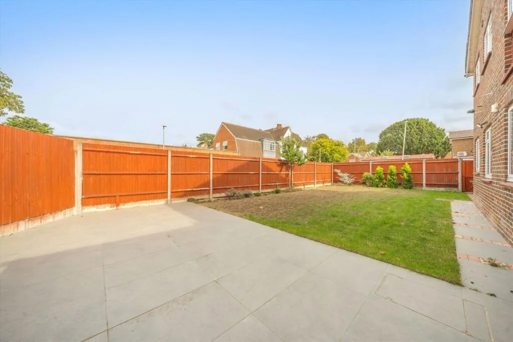 4 bedroom detached house for rent