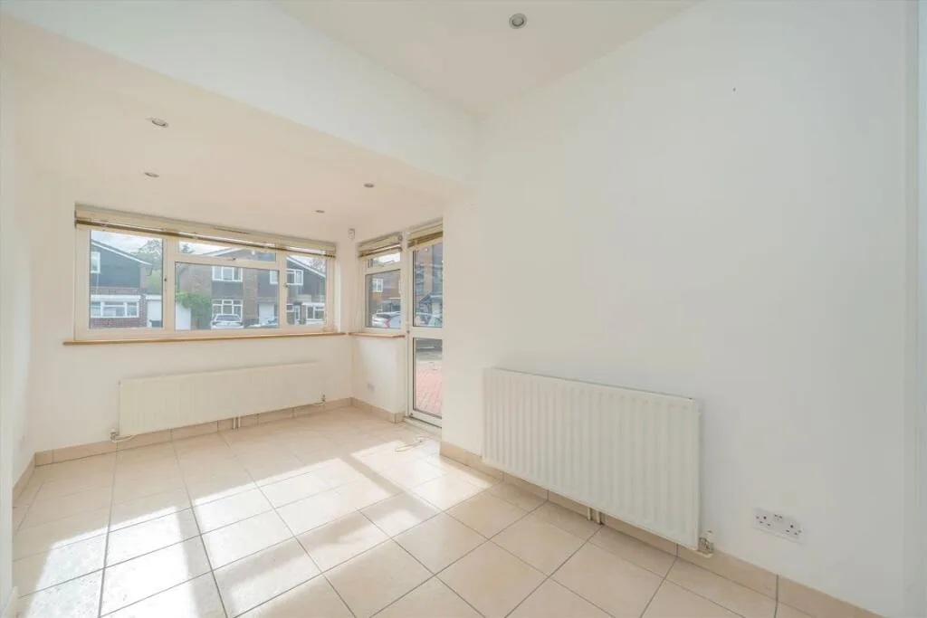 4 bedroom detached house for rent