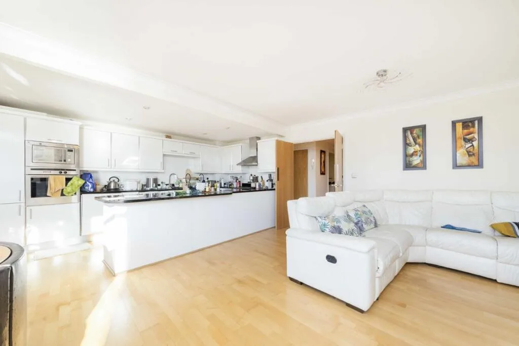 2 bedroom flat for rent