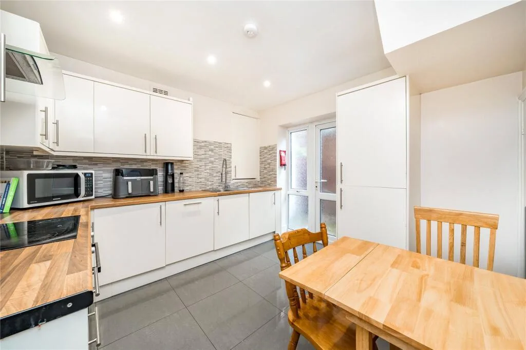 3 bedroom terraced house for rent