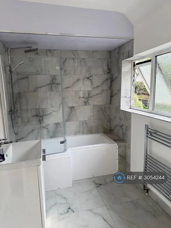 5 bedroom detached house for rent