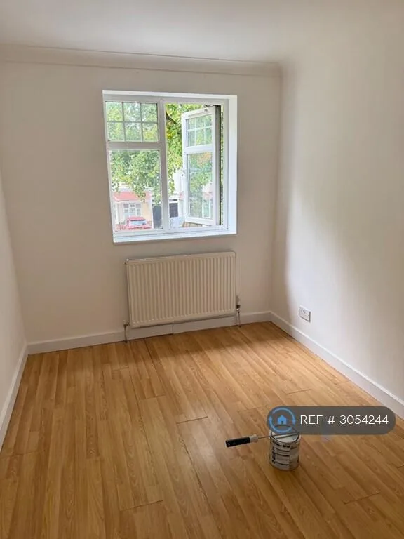 5 bedroom detached house for rent