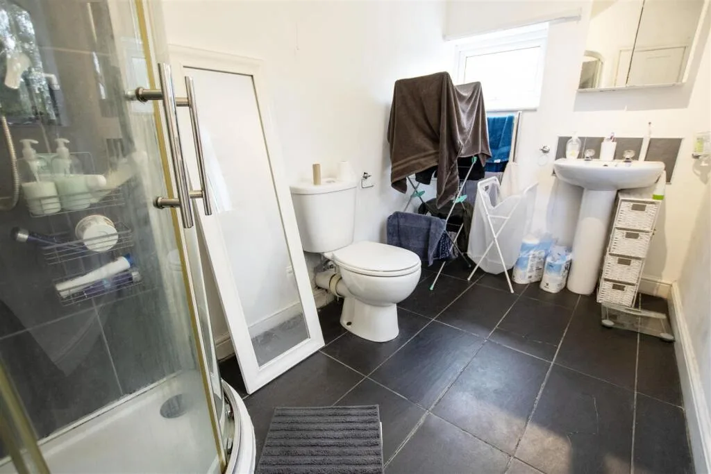 4 bedroom house for rent