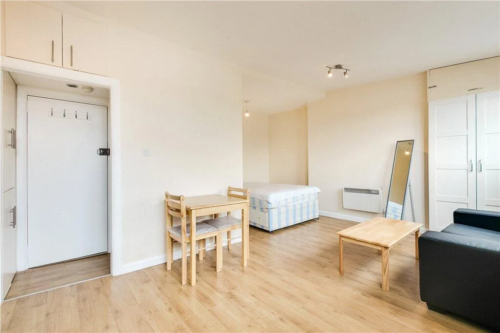 Studio apartment for rent