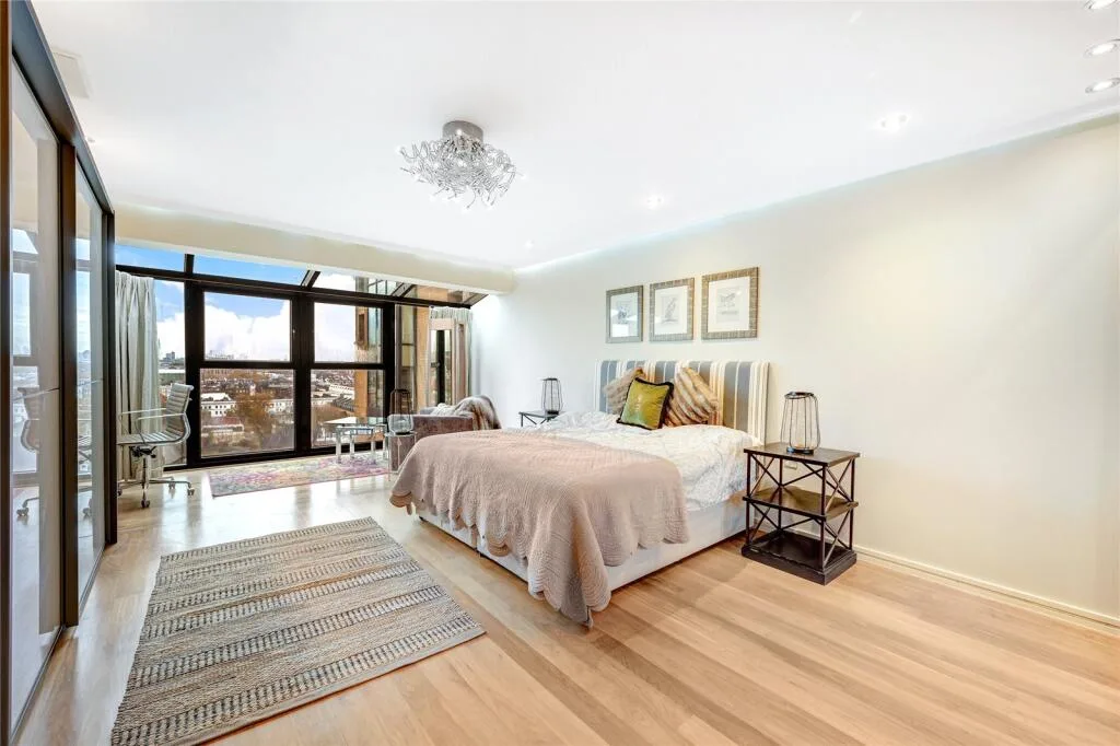 4 bedroom flat for rent