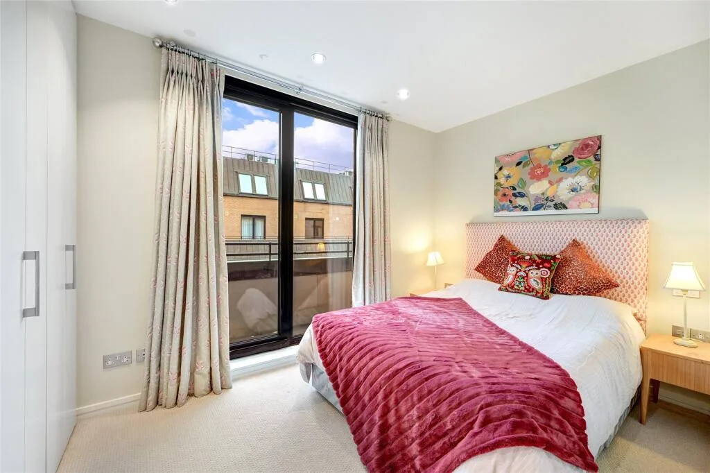 4 bedroom flat for rent