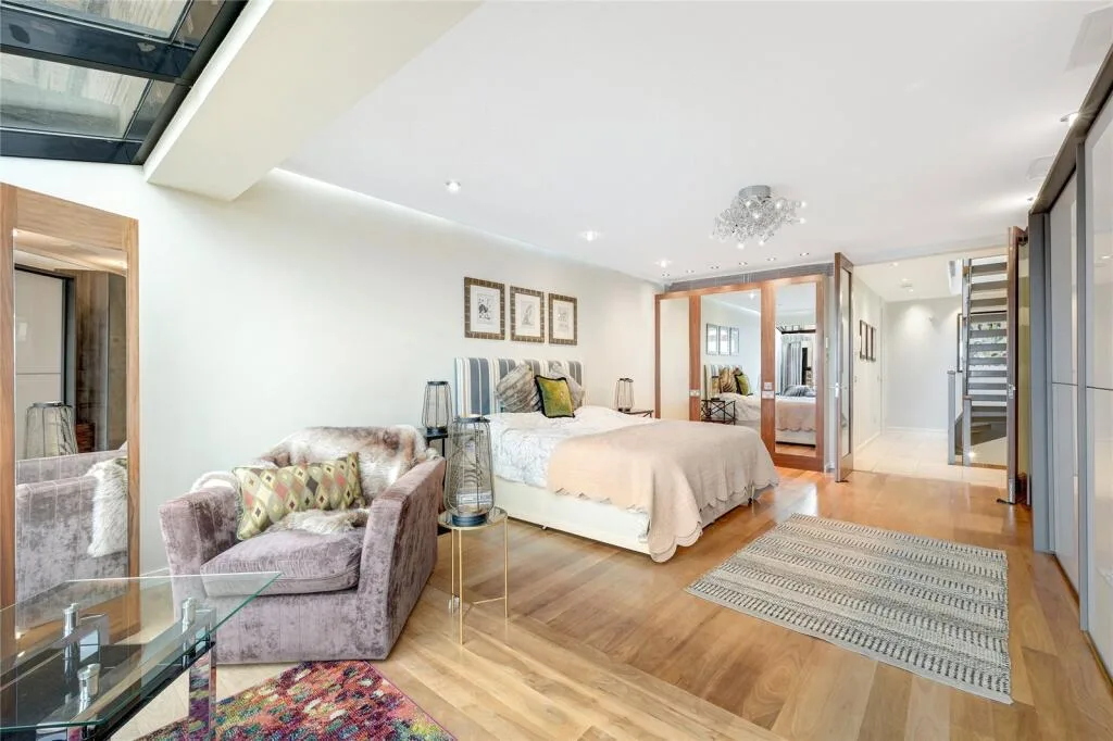 4 bedroom flat for rent