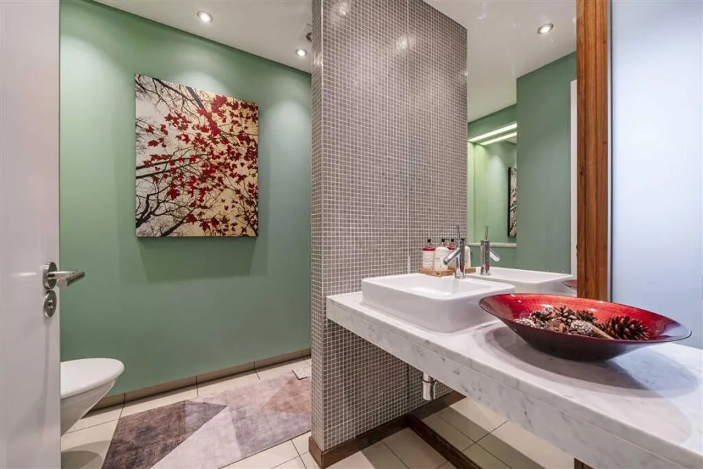 4 bedroom flat for rent