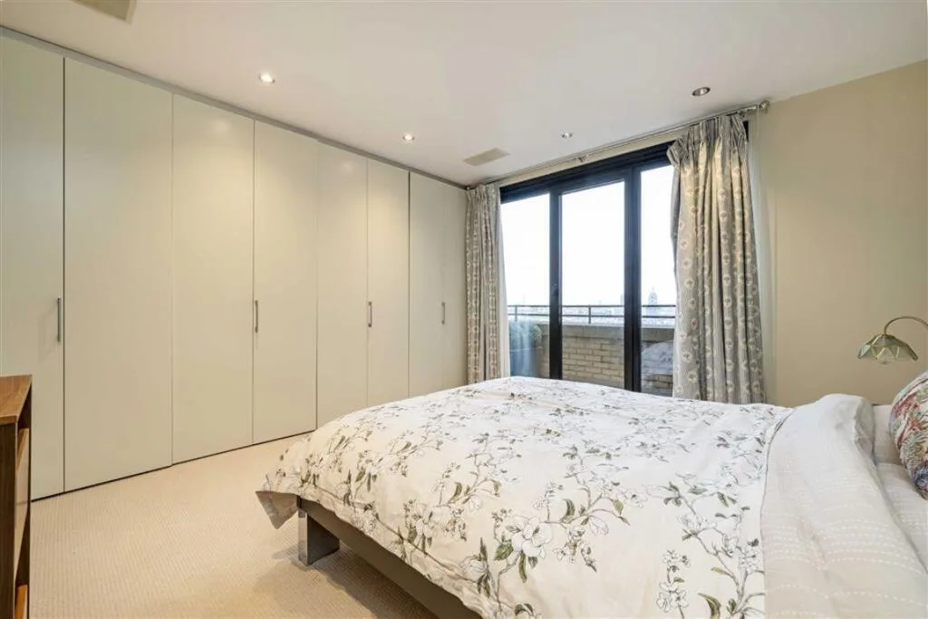4 bedroom flat for rent