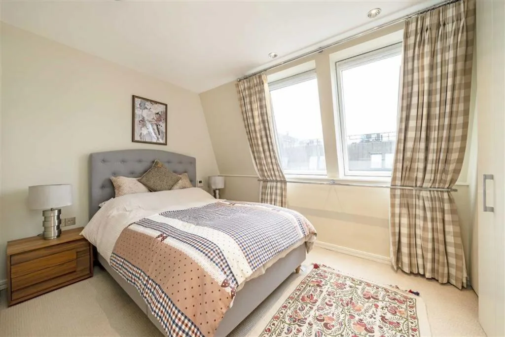 4 bedroom flat for rent