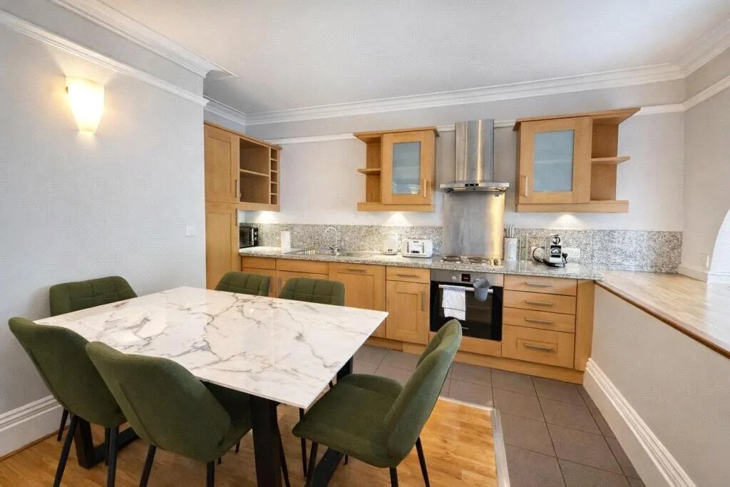 2 bedroom flat for rent