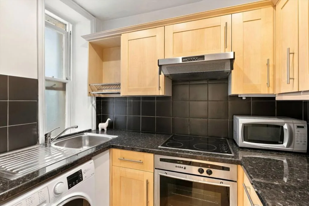 Studio flat for rent
