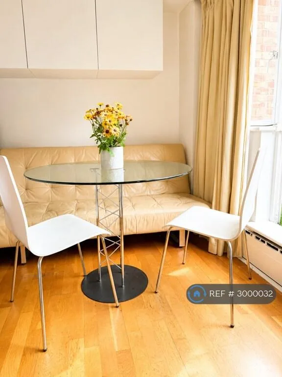 Studio flat for rent