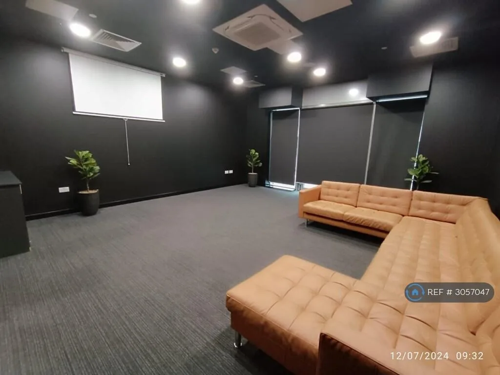 Studio flat for rent