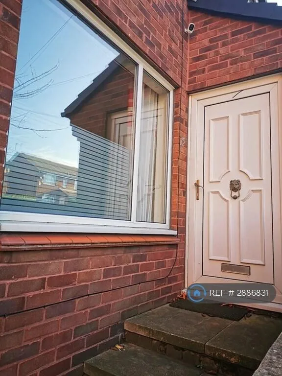 2 bedroom semi-detached house for rent