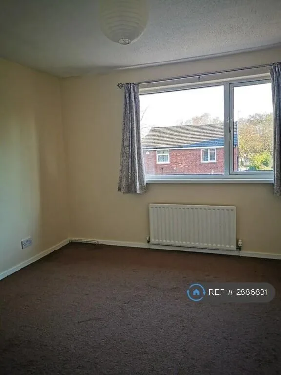 2 bedroom semi-detached house for rent