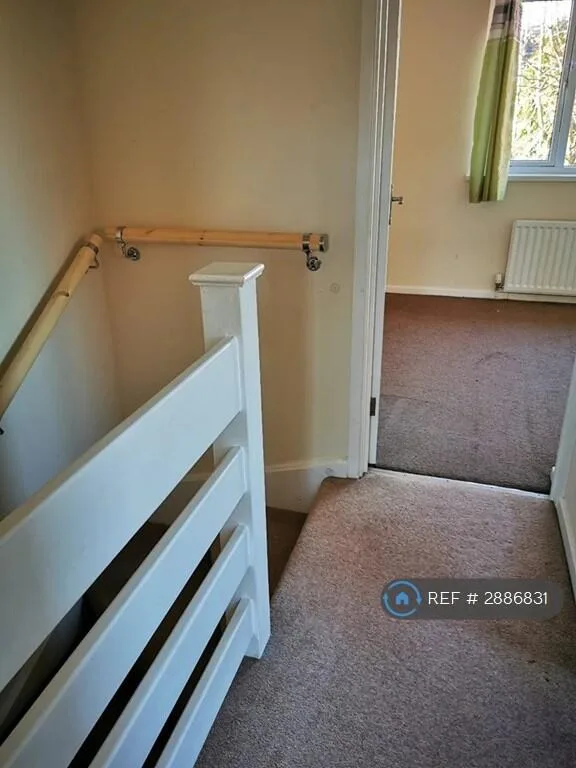 2 bedroom semi-detached house for rent