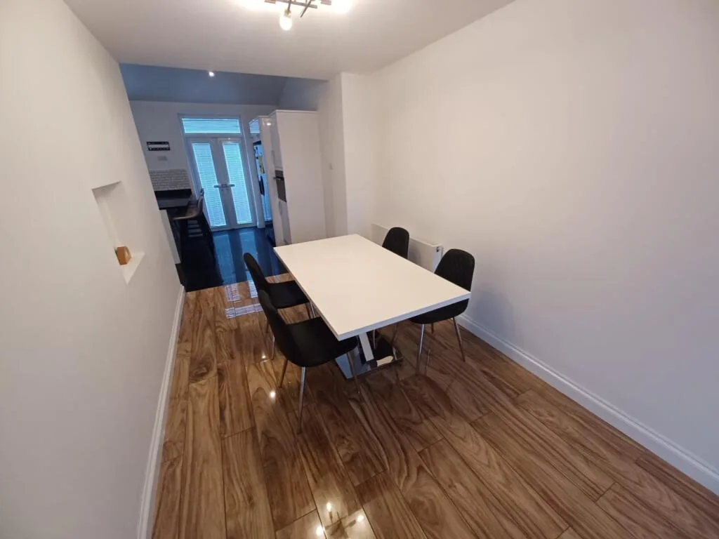 3 bedroom semi-detached house for rent