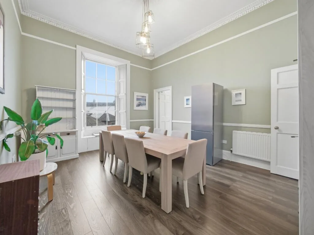 5 bedroom house for rent