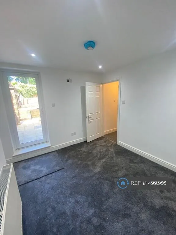 4 bedroom flat for rent