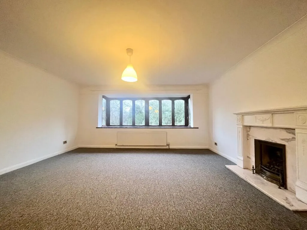 4 bedroom semi-detached house for rent