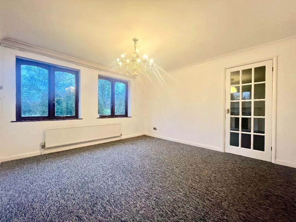 4 bedroom semi-detached house for rent