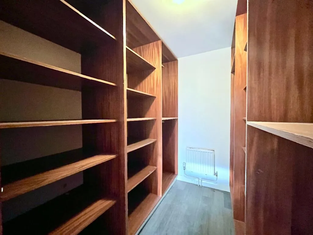 4 bedroom semi-detached house for rent