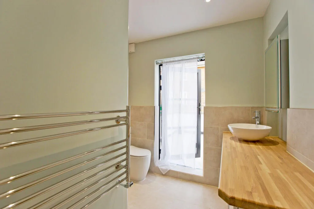 1 bedroom maisonette for rent