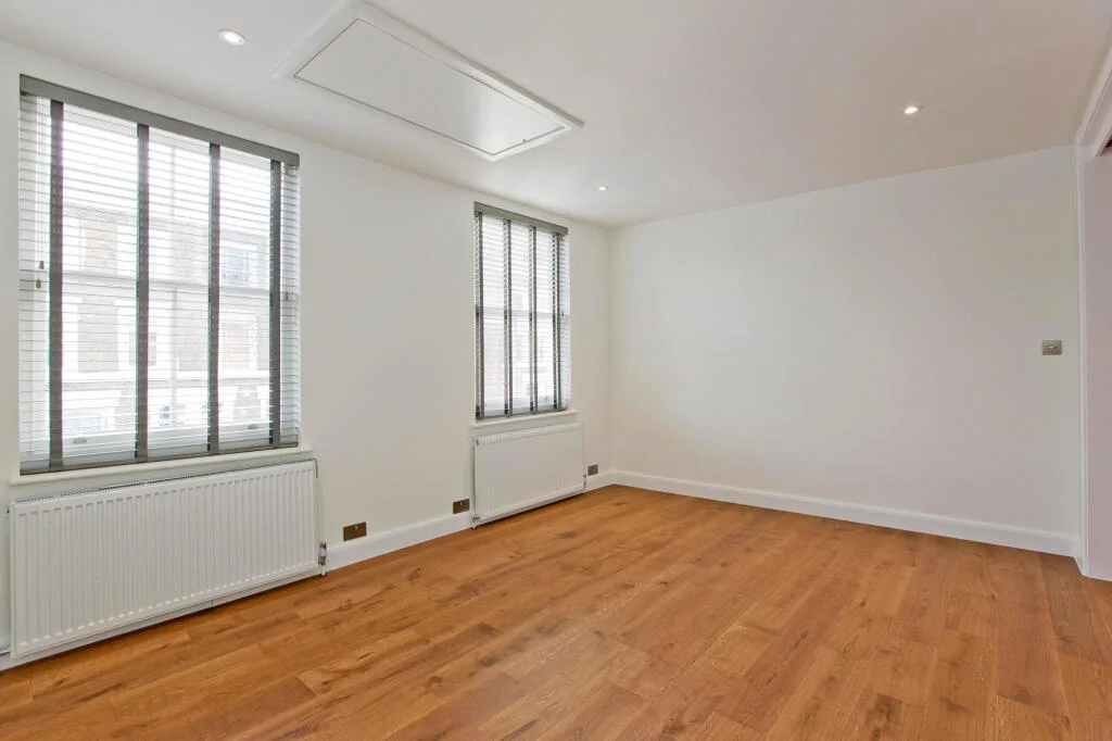 1 bedroom maisonette for rent