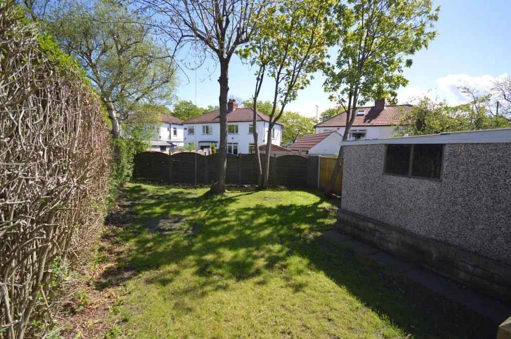 3 bedroom semi-detached house for rent
