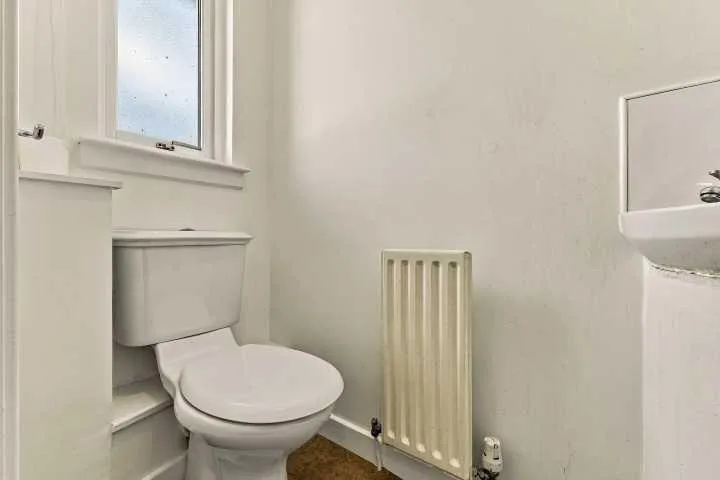 2 bedroom semi-detached house for rent