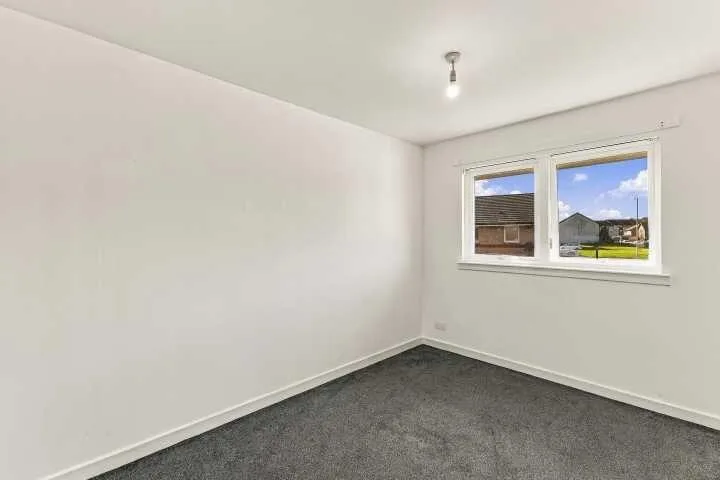 2 bedroom semi-detached house for rent