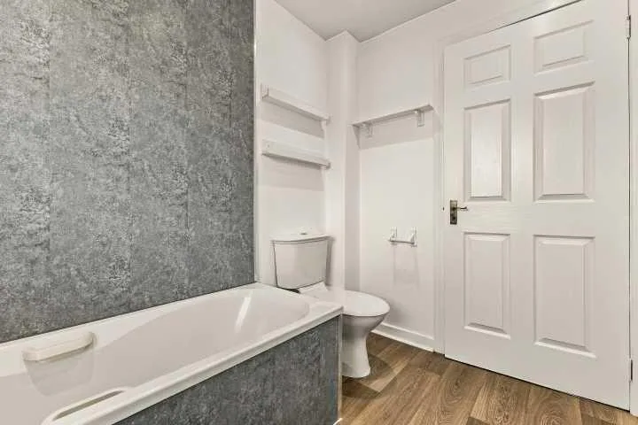 2 bedroom semi-detached house for rent