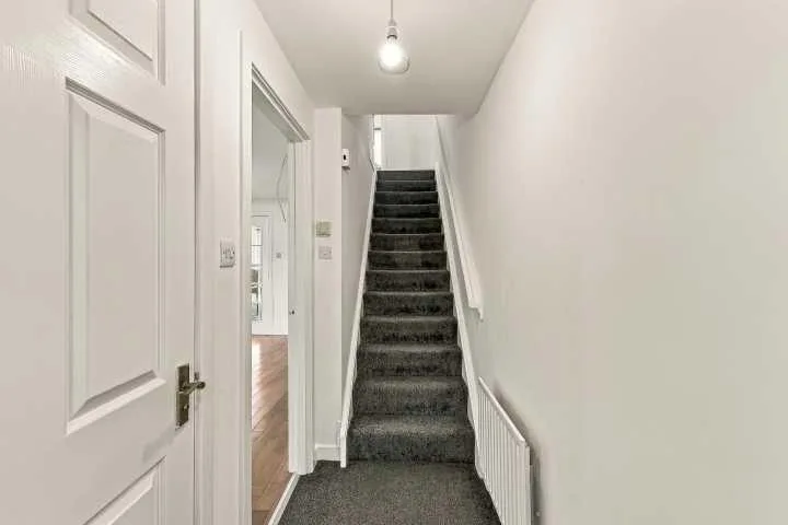 2 bedroom semi-detached house for rent