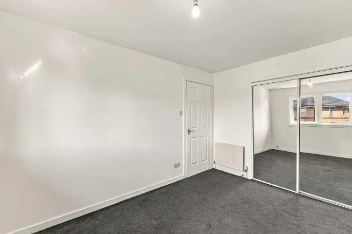 2 bedroom semi-detached house for rent