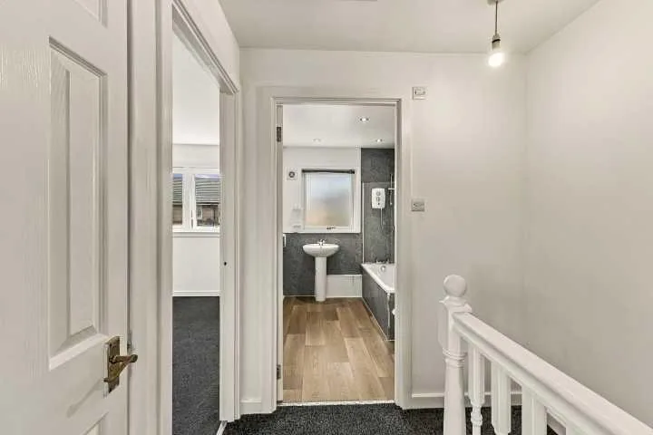 2 bedroom semi-detached house for rent
