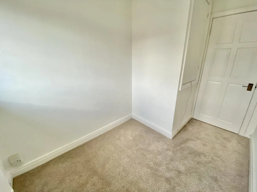 3 bedroom semi-detached house for rent