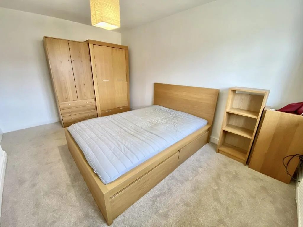 3 bedroom semi-detached house for rent
