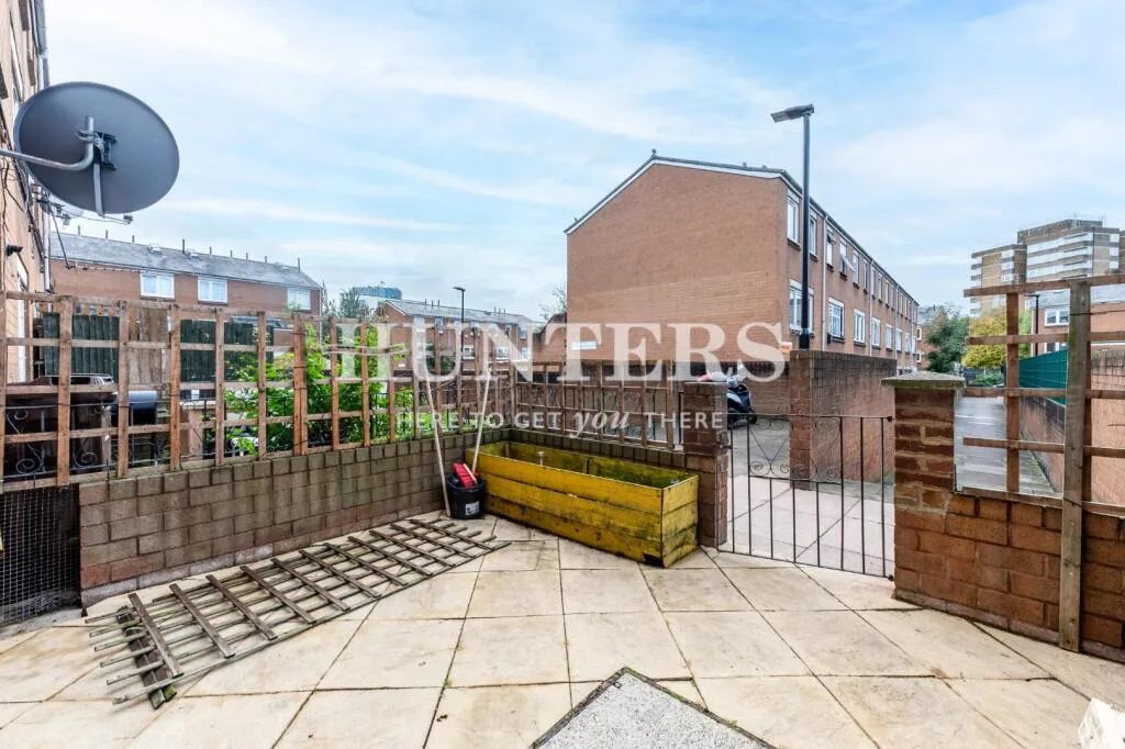 4 bedroom town house for rent