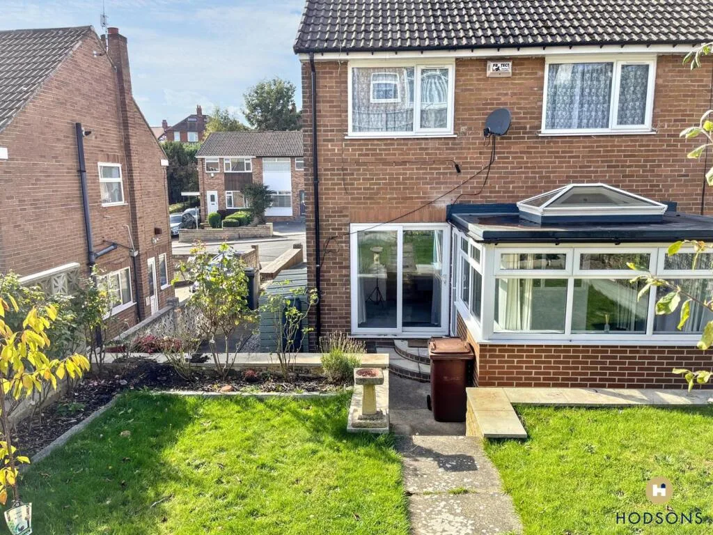 3 bedroom semi-detached house for rent