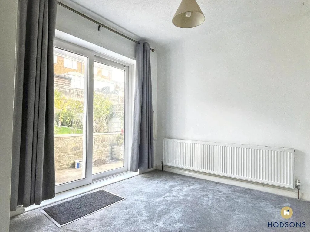 3 bedroom semi-detached house for rent