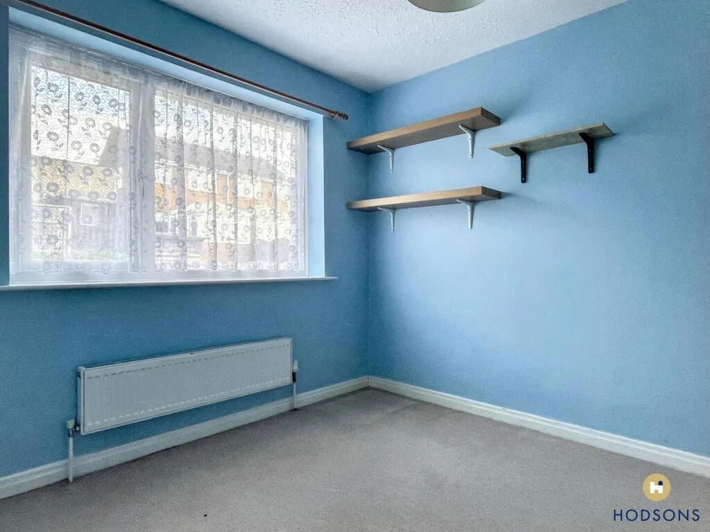 3 bedroom semi-detached house for rent
