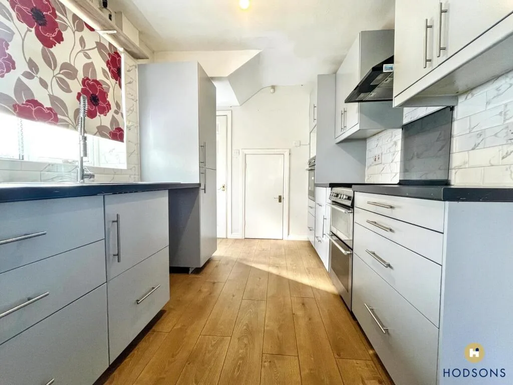 3 bedroom semi-detached house for rent